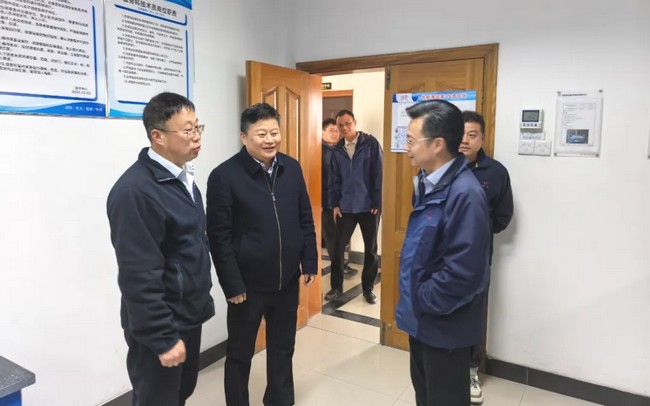 铆足劲头启新程 —— 公司董事长、总经理深刻一线走访慰问